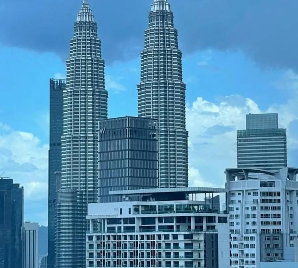 Infinitum Suites Klcc , Infinity Pool 360 View Kuala Lumpur